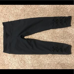 Fabletics Capris Size Small